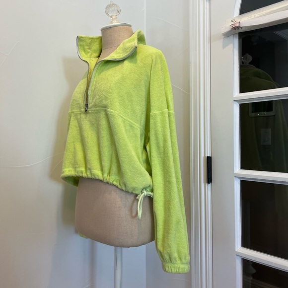 Gil Rodriguez Green Lounge Set - Picture 5 of 15